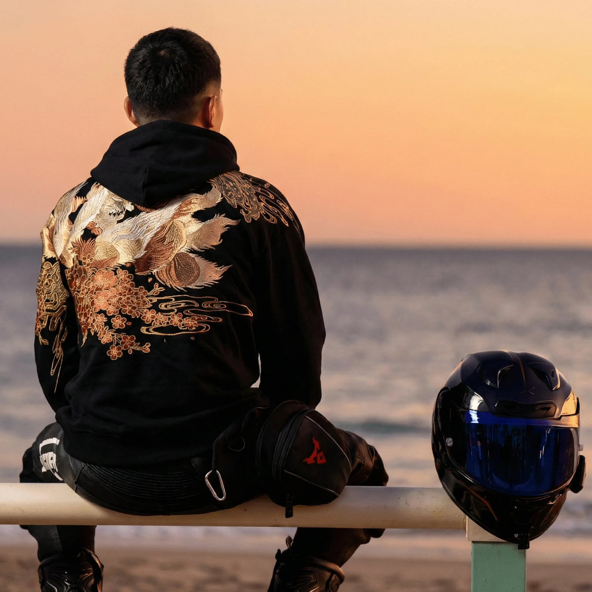 Hikarune - Hoodie brodé